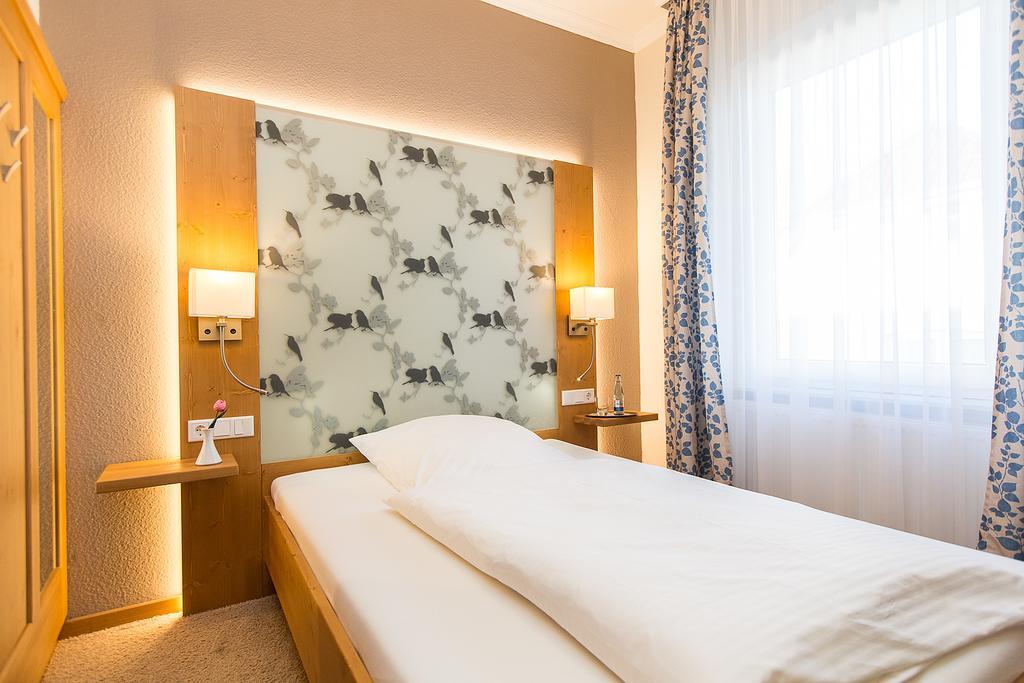 Hotel Bellevue Lauenburg Kamer foto